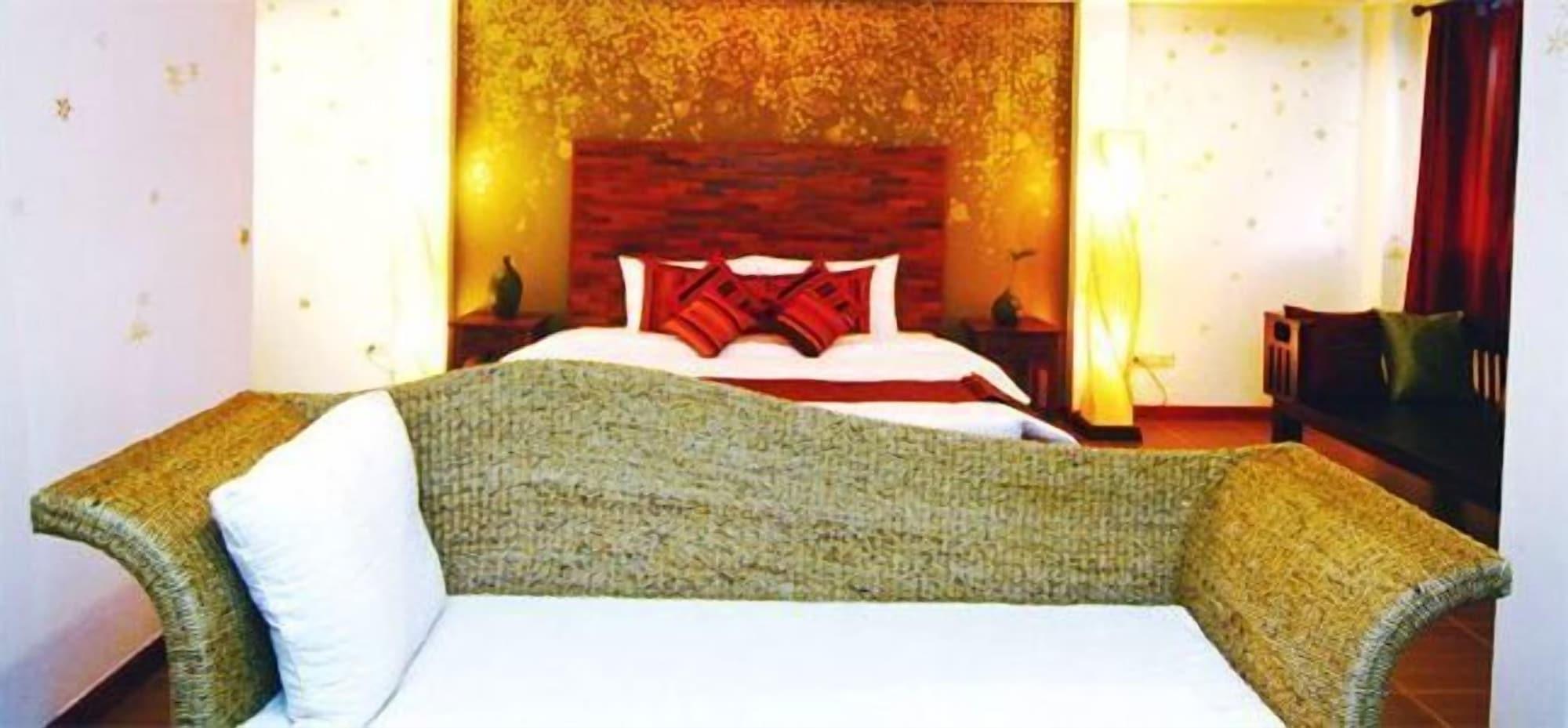 Thapae Boutique House Hotel Chiang Mai Luaran gambar