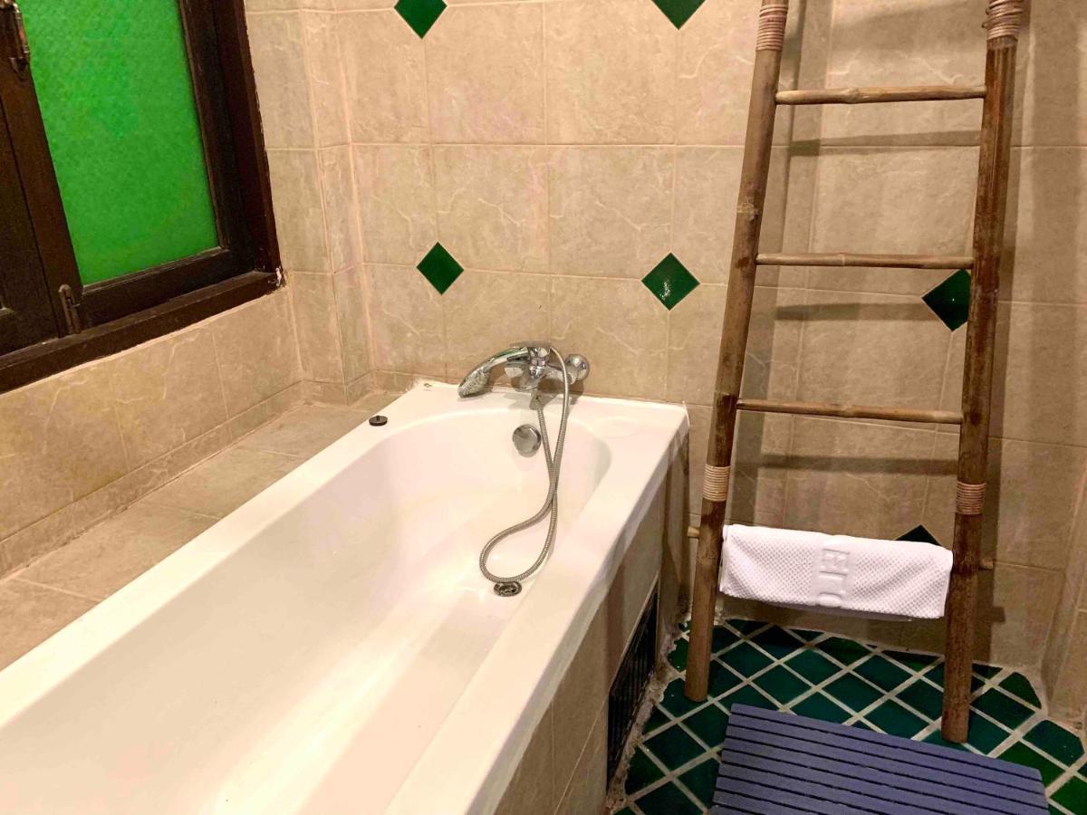 Thapae Boutique House Hotel Chiang Mai Luaran gambar