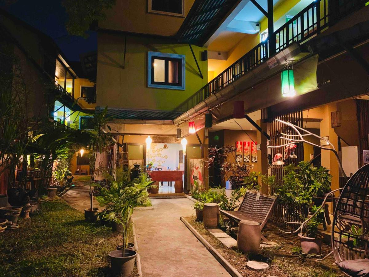 Thapae Boutique House Hotel Chiang Mai Luaran gambar