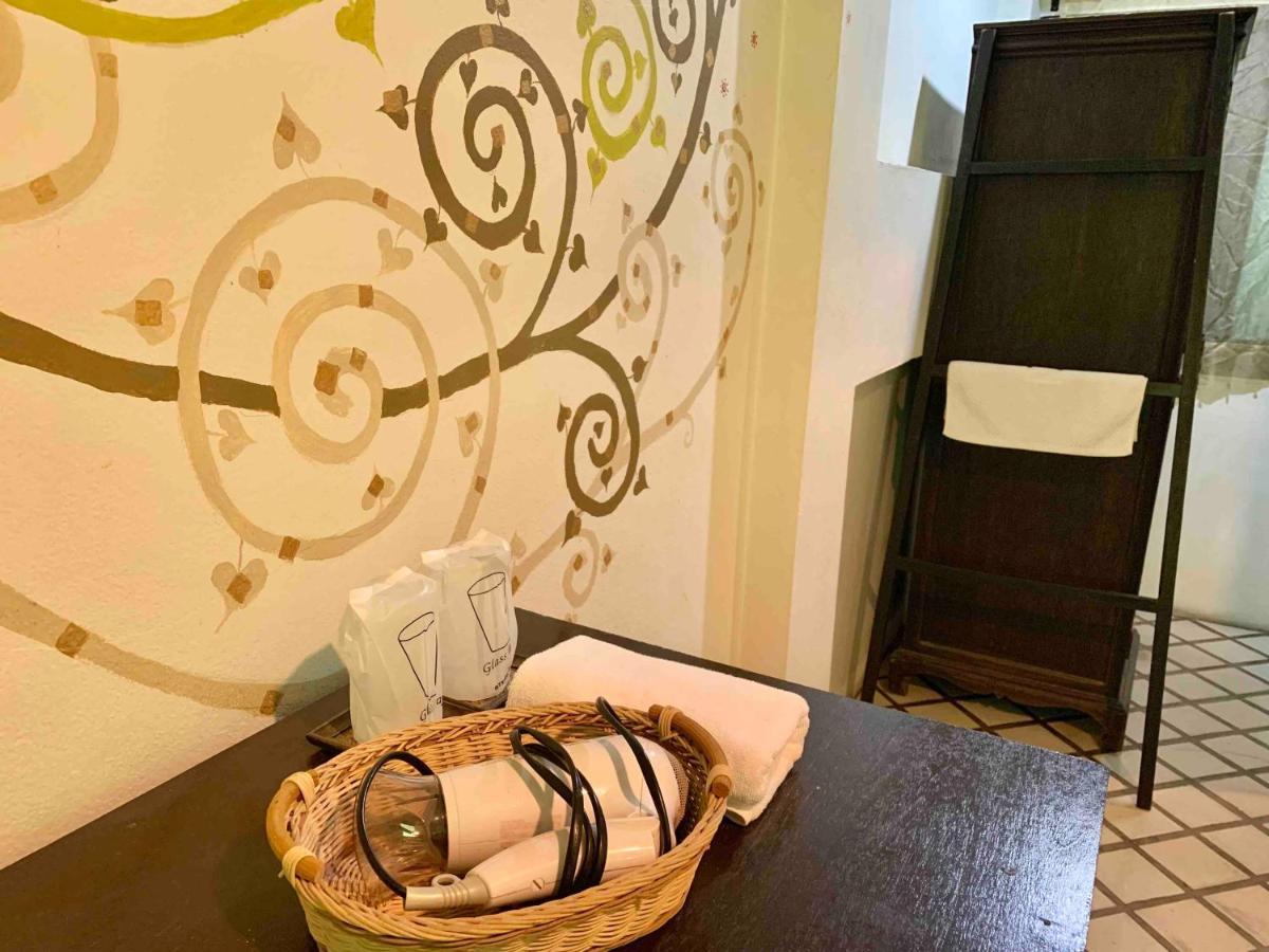 Thapae Boutique House Hotel Chiang Mai Luaran gambar